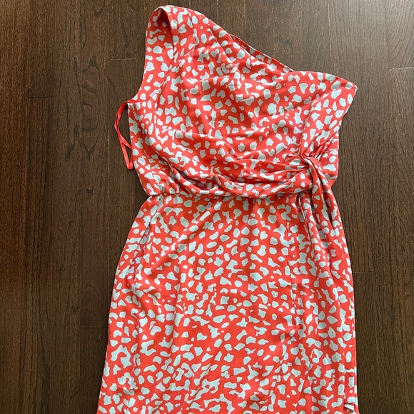 Diane Von Furstenberg Dresses & Skirts - Diane Von Furstenberg DVF Agatha One Shoulder Dress